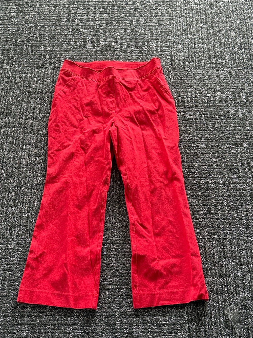 SPANX women’s  petite Red pull on Bottoms